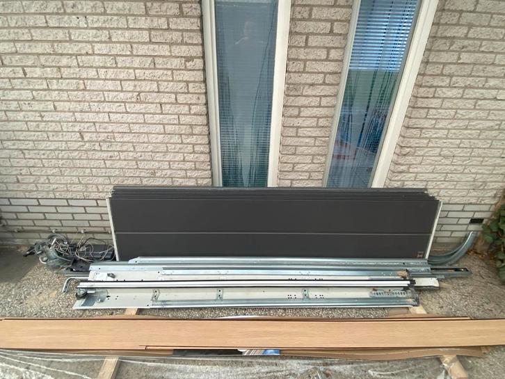 Hormann Sectionaaldeur Elektrisch 236x216cm bxh.., Doe-het-zelf en Verbouw, Rolluiken, Gebruikt, 200 cm of meer, Grijs, Elektrische bediening