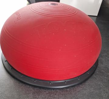 Z.g.a.n. TOGU balans-, wiebel-, ergonomisch zitkussen. € 30. beschikbaar voor biedingen
