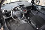 Toyota Aygo 1.0-12V Access Airco Lichtmetaal Elekt. pakket, Voorwielaandrijving, Stof, Gebruikt, Zwart