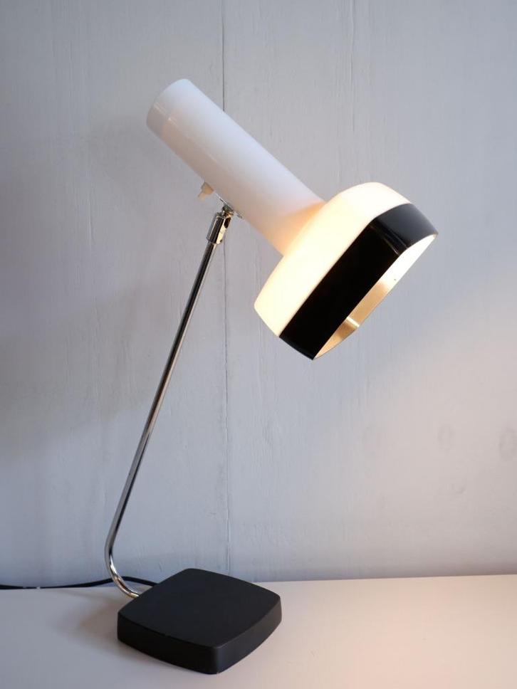 Kemi Deense bureaulamp, jaren 70, Huis en Inrichting, Lampen | Tafellampen, Zo goed als nieuw, 50 tot 75 cm, Kunststof, Metaal
