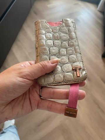 Ted Baker telefoonhoesje beschikbaar voor biedingen