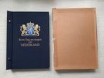 Album met 83 + ongeadresseerde 1e dag enveloppen Nederland, Ophalen of Verzenden, Onbeschreven, Nederland
