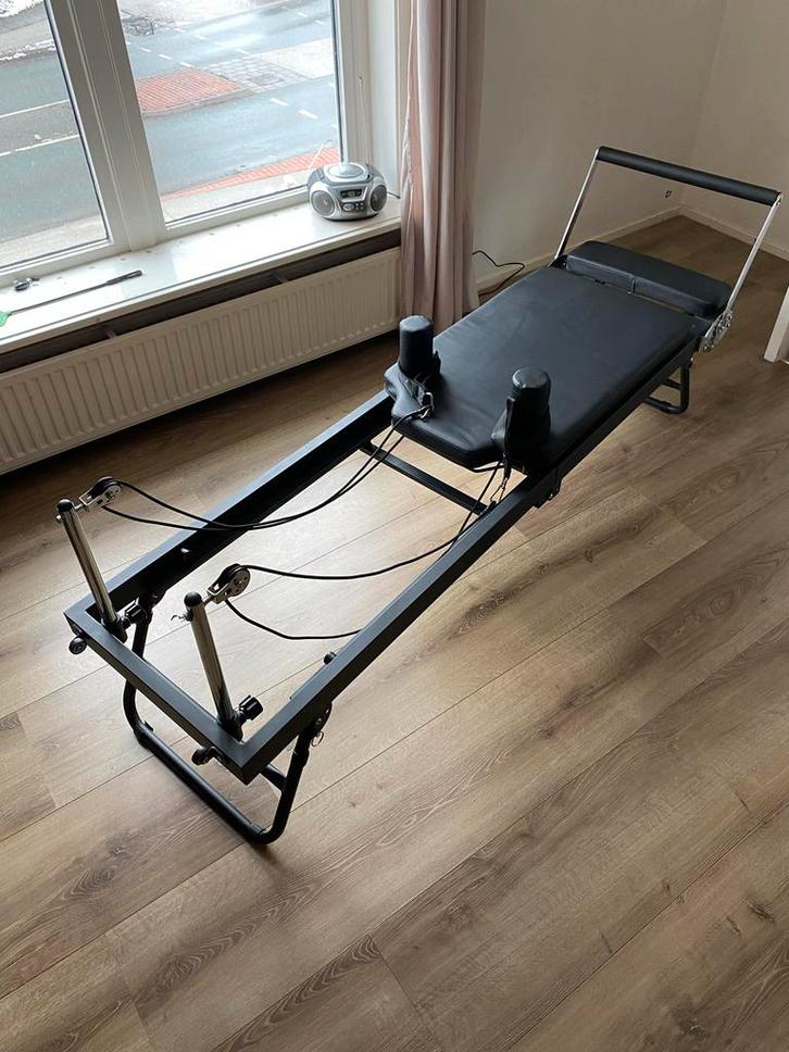 Pilates Reformer Apparaat, Sport en Fitness, Fitnessapparatuur, Nieuw, Krachtstation, Armen, Benen, Borst, Buik, Rug, Metaal, Ophalen