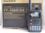 👉 Yaesu FT-70DE nieuw inclusief de Yaesu Gold Cap 👈, Ophalen of Verzenden, Nieuw, 15 km of meer, Portofoon of Walkie-talkie