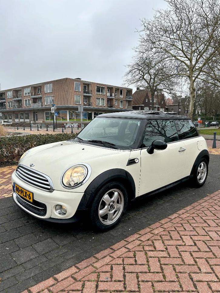 MINI Cooper Mini 1.6 122 pk Business Line Panorama dak 2011, Auto's, Mini, Particulier, One, ABS, Airbags, Airconditioning, Bluetooth