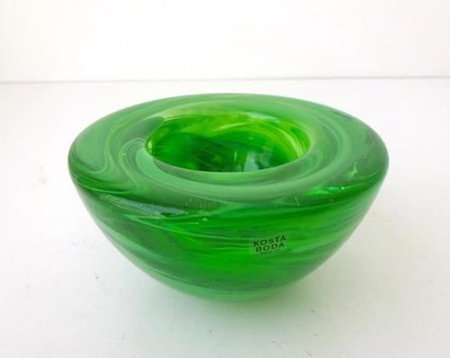 Glazen schaal helder en groen Kosta Boda Zweden 3828-s, Antiek en Kunst, Antiek | Glas en Kristal, Ophalen of Verzenden