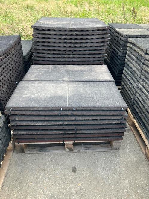 46 vochtdoorlatende rubberen tegels 100x50x5cm, Dieren en Toebehoren, Stalling en Weidegang