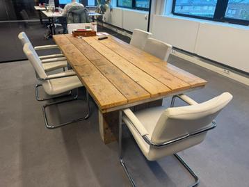Steigerhouten tafel met alluminium onderframe beschikbaar voor biedingen