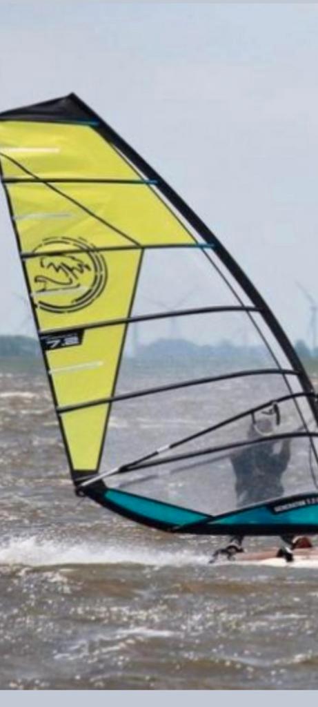 gebruikte Tiki Wanna Sails 3,7 t/m 7,2 m2 v.a. €150,--, Watersport en Boten, Windsurfen, Zo goed als nieuw, Zeil, Minder dan 250 cm