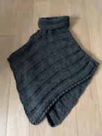 Mooie grijze poncho van Cora Kemperman, Overige kleuren, Maat 48/50 (M), Cora Kemperman, Ophalen of Verzenden