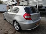 BMW 1-serie 120i High Executive, Zwart, 4 cilinders, 665 kg, Handgeschakeld