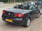 Volkswagen Eos 2.0-16v FSI CABRIO PANO CRUISE CTRL CLIMA, Auto's, Volkswagen, Voorwielaandrijving, 4 cilinders, 4 stoelen, Zwart