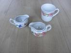 beker en 2 melkkannetjes, alpine meadow, Overige typen, Ophalen of Verzenden, Zo goed als nieuw, Overige stijlen