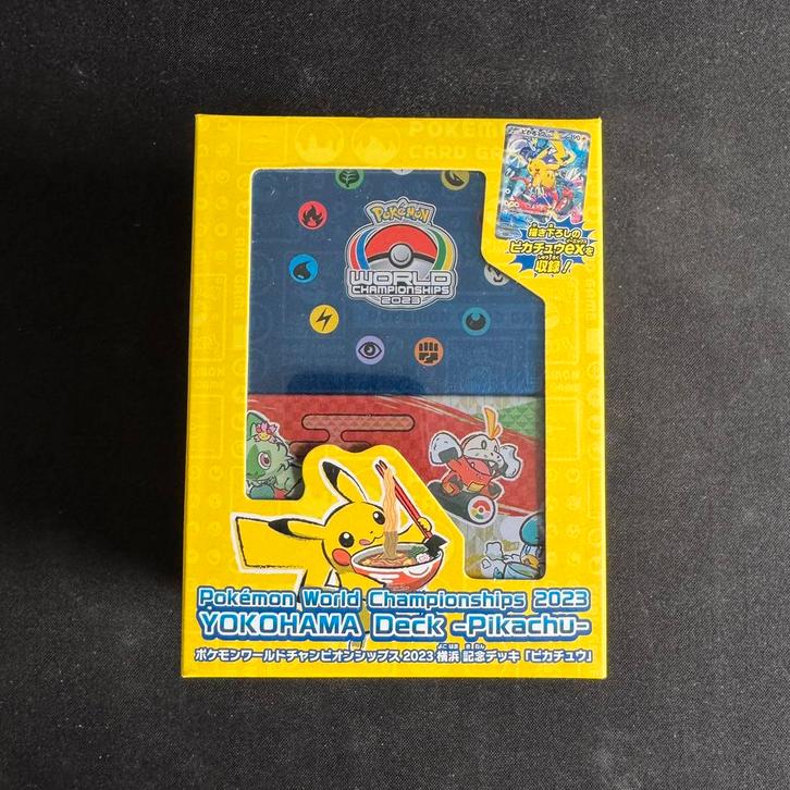 Pikachu World Championships 2023 Yokohama Deck | No Promo, Hobby en Vrije tijd, Verzamelkaartspellen | Pokémon, Zo goed als nieuw