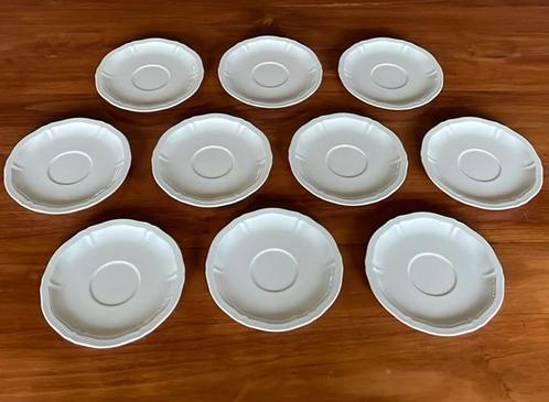 10 Villeroy en Boch Manoir schotels, Huis en Inrichting, Keuken | Servies, Zo goed als nieuw, Kop(pen) en/of Schotel(s), Overige stijlen