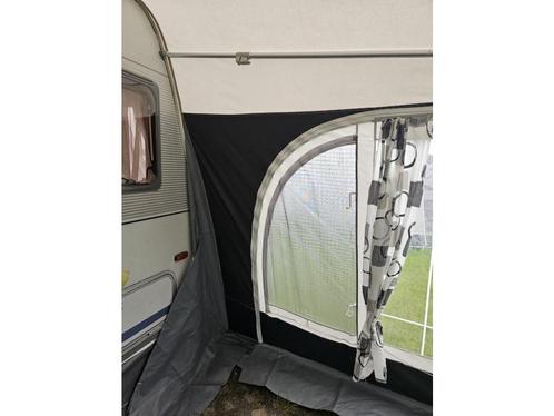 Dethleffs Family 490 (1007086), Caravans en Kamperen, Caravans, Particulier, tot en met 5, 1000 - 1250 kg, Treinzit, Dethleffs