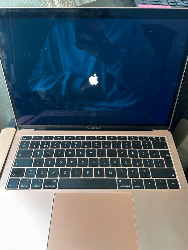 Macbook Air 13" - Defecte Backlight - Werkt op extern scherm, Computers en Software, Apple Macbooks, Niet werkend, MacBook Air