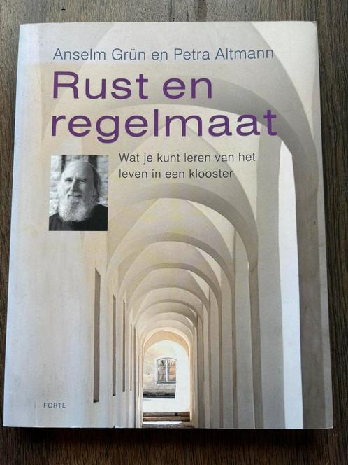 Monastieke boeken over Benedictus van Anselm Grun, Silence, Boeken, Godsdienst en Theologie, Nieuw, Christendom | Katholiek, Ophalen of Verzenden