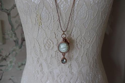 Lange blauwe ketting, Sieraden, Tassen en Uiterlijk, Kettingen, Zo goed als nieuw, Overige materialen, Blauw, Ophalen of Verzenden