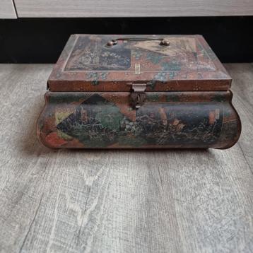 Vintage Chinese Print Blikken Doos - Begin 20e Eeuw beschikbaar voor biedingen