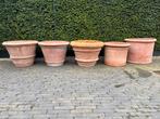 Enkele Zeer Exclusieve o.a. Italiaanse Impruneta Bloempotten, Ophalen, 40 cm of meer, Rond, Zo goed als nieuw
