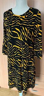Juffrouw Jansen zwart/gele jurk maat 44[v], Kleding | Dames, Jurken, Overige kleuren, Maat 42/44 (L), Nieuw, Ophalen of Verzenden