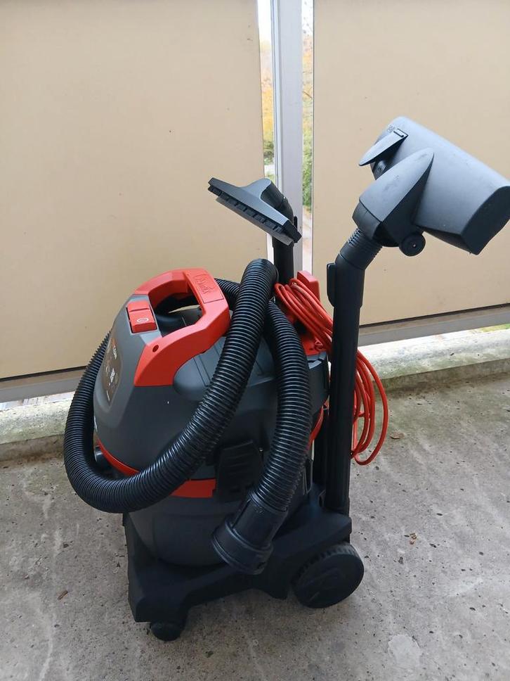 Starmix Uclean 1420 profi nat/droog stofzuiger, Witgoed en Apparatuur, Stofzuigers, Zo goed als nieuw, 1200 tot 1600 watt, Ophalen of Verzenden