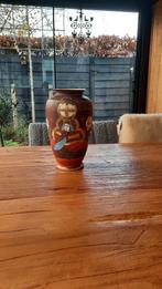 Oosterse vaas met figuren, Antiek en Kunst, Antiek | Vazen, Ophalen of Verzenden