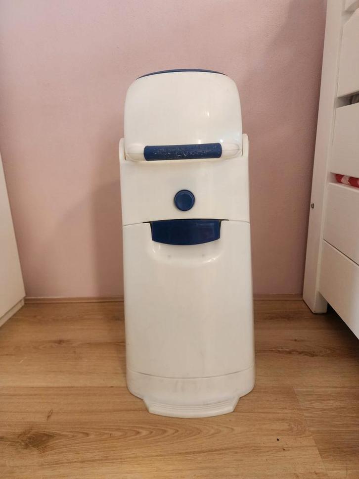 Luier emmer, Huis en Inrichting, Emmers, Gebruikt, Kunststof, Met handgreep, Ophalen