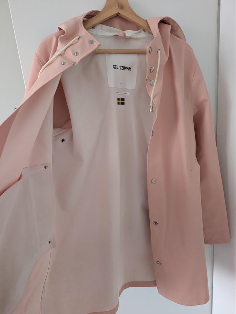 Stutterheim Stockholm regenjas lichtroze, nieuwstaat, Stutterheim, Ophalen of Verzenden, Zo goed als nieuw, Roze