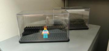 2 Minifiguren vitrine's / display. Past op Lego. beschikbaar voor biedingen