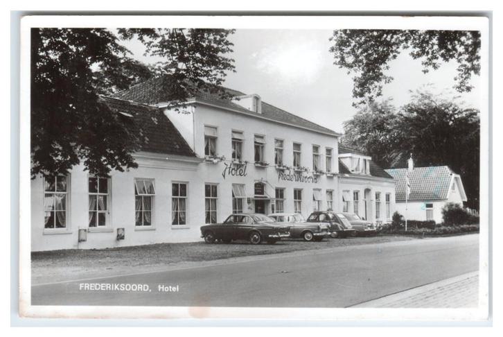 Frederiksoord, Hotel Frederiksoord, Verzamelen, Ansichtkaarten | Nederland, Gelopen, Drenthe, 1960 tot 1980, Ophalen of Verzenden