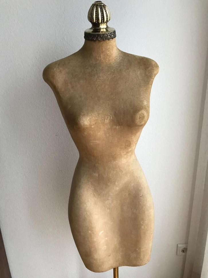 ANTIEKE PASPOP OP MESSING VOET, Antiek en Kunst, Curiosa en Brocante, Ophalen of Verzenden