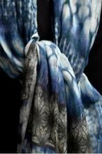 Allerlei blauw witte sjaals van katoen wol en andere stoffen, Kleding | Dames, Verzenden, Maat 42/44 (L), Sjaal, Lovely Shawls