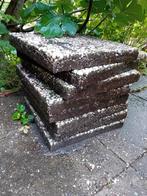 Gratis 8 tegels 40 bij 40 cm en 4,5 cm dik, Tuin en Terras, Ophalen, Gebruikt, 10 m² of meer, Beton