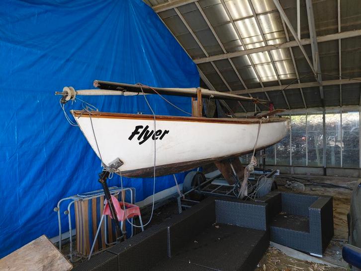 Flytour vaarklaar met rolfok en afdekzeil inclusief trailer, Watersport en Boten, Zeilen en Zeiltoebehoren, Gebruikt, 15 tot 30 m²