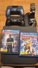 PS4 Slim 500GB + 2 Controllers + 2 Games + duo charger, Spelcomputers en Games, Spelcomputers | Sony PlayStation 4, Met 2 controllers