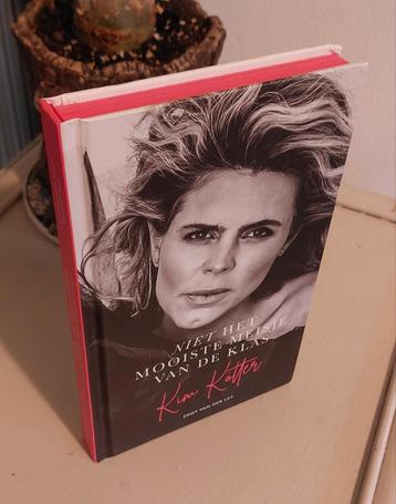 Kim Kötter - Niet het mooiste meisje van de klas beschikbaar voor biedingen