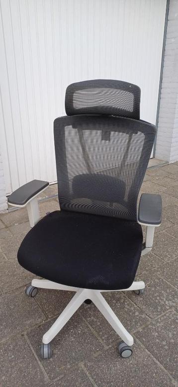 Gamestoel Autonomous ErgoChair Pro, prima voor 2e ronde beschikbaar voor biedingen