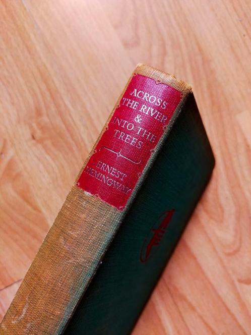 Across the River & Into the Trees - Hemingway (1950 1ste UK), Boeken, Taal | Engels, Gelezen, Fictie, Ophalen of Verzenden