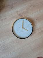 Karlsson klok marble delight - goud met zwart, Huis en Inrichting, Woonaccessoires | Klokken, Ophalen of Verzenden, Zo goed als nieuw