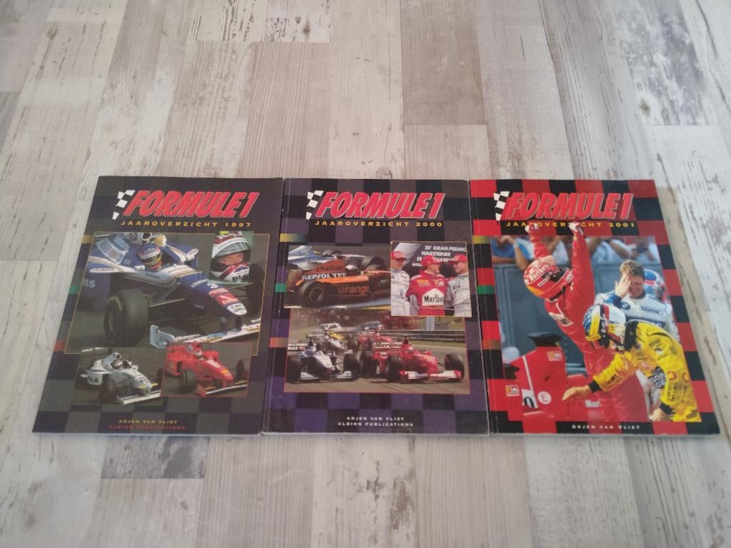 Jaarboeken Formule 1 1997, 2000 &  2001, Ophalen of Verzenden, Gebruikt, Formule 1
