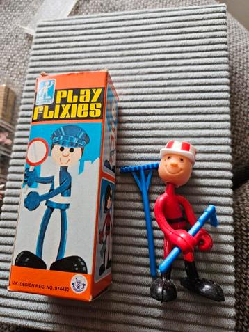 Playplixies Figuur met Doos beschikbaar voor biedingen