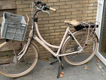 Mooie rose goude elektrische batavus diva beschikbaar voor biedingen