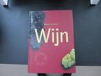 Wijnboek over vele, vele  wijn-wetenswaardigheden, Ophalen of Verzenden, Zo goed als nieuw, Andre Domine