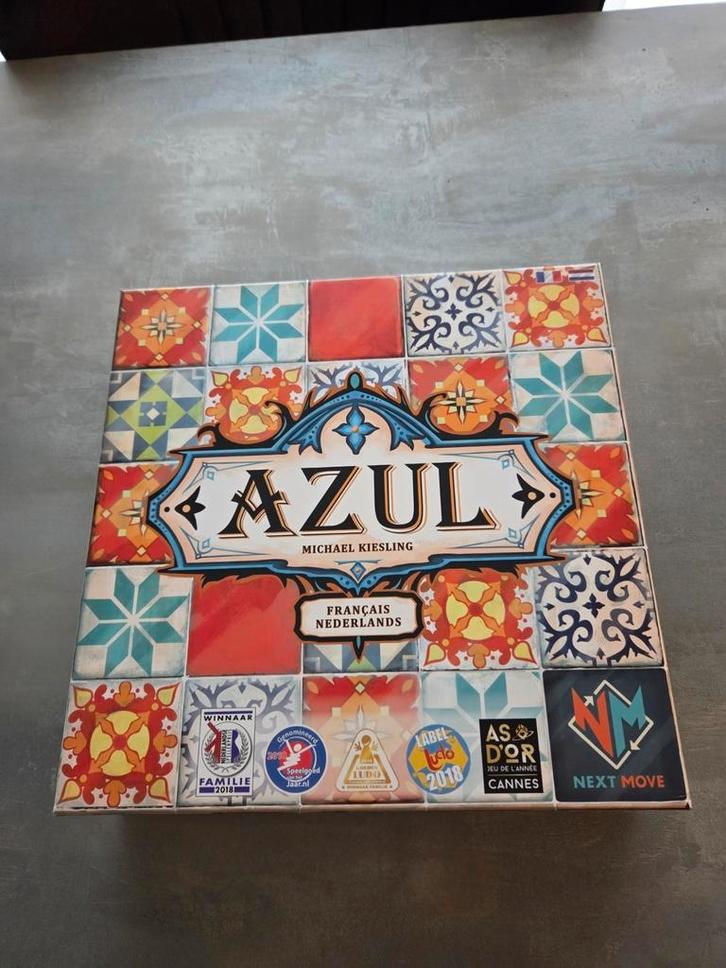 AZUL nieuw in doos, Hobby en Vrije tijd, Gezelschapsspellen | Bordspellen, Nieuw, Ophalen of Verzenden