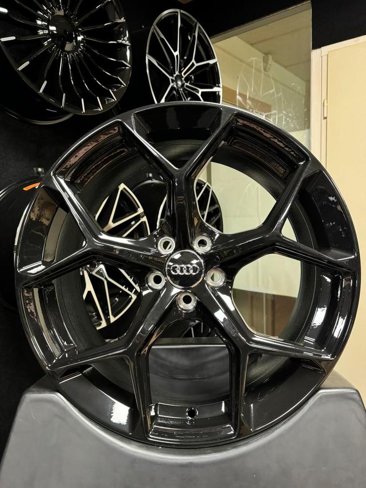 18 inch velgen voor Audi RS look 5x100 A1 VW polo nieuw, Auto-onderdelen, Banden en Velgen, Velg(en), Zomerbanden, 18 inch, 225 mm
