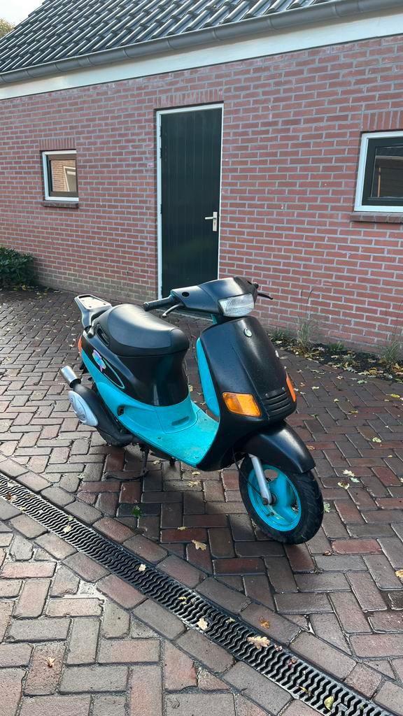 Puch zip type 1 70cc, Fietsen en Brommers, Scooters | Piaggio, Zo goed als nieuw, Zip, Maximaal 25 km/u, Tweetakt, Ophalen