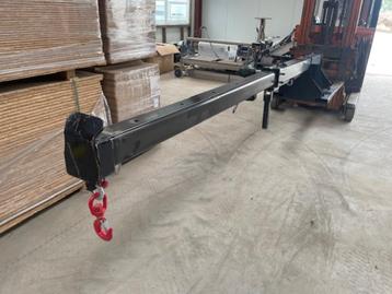  Hijsjip hijsarm vorkhefruck hijsjuk verlenggiek verreiker  beschikbaar voor biedingen