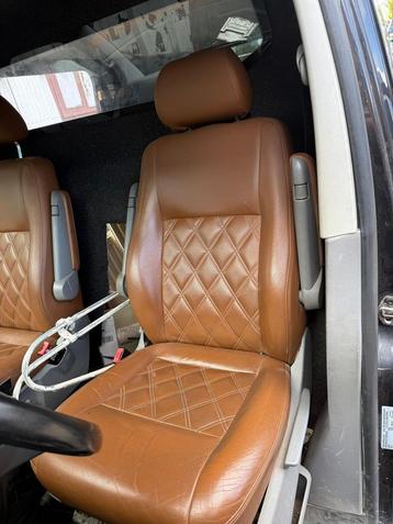 Volkswagen T5 T6 lederen stoelen beschikbaar voor biedingen